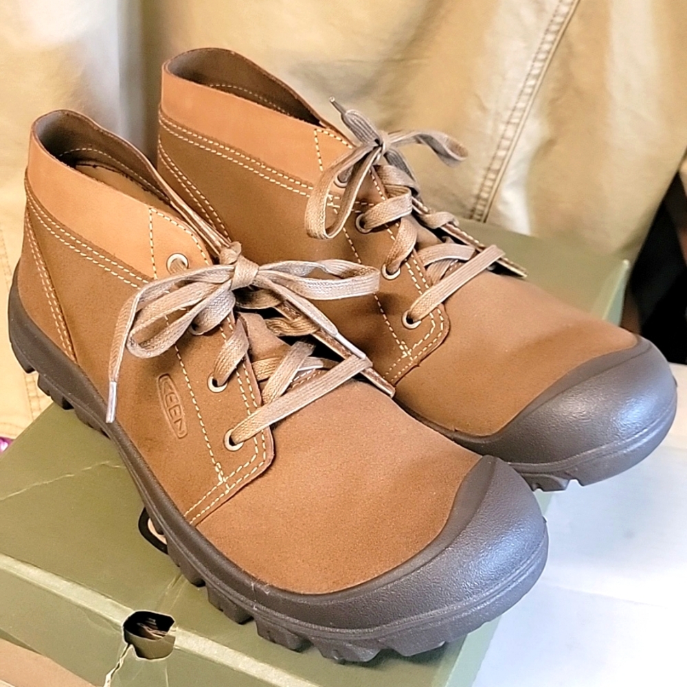 Keen Grayson Chukka Boots, Coyote Brown, Size 14. NIB...perfect